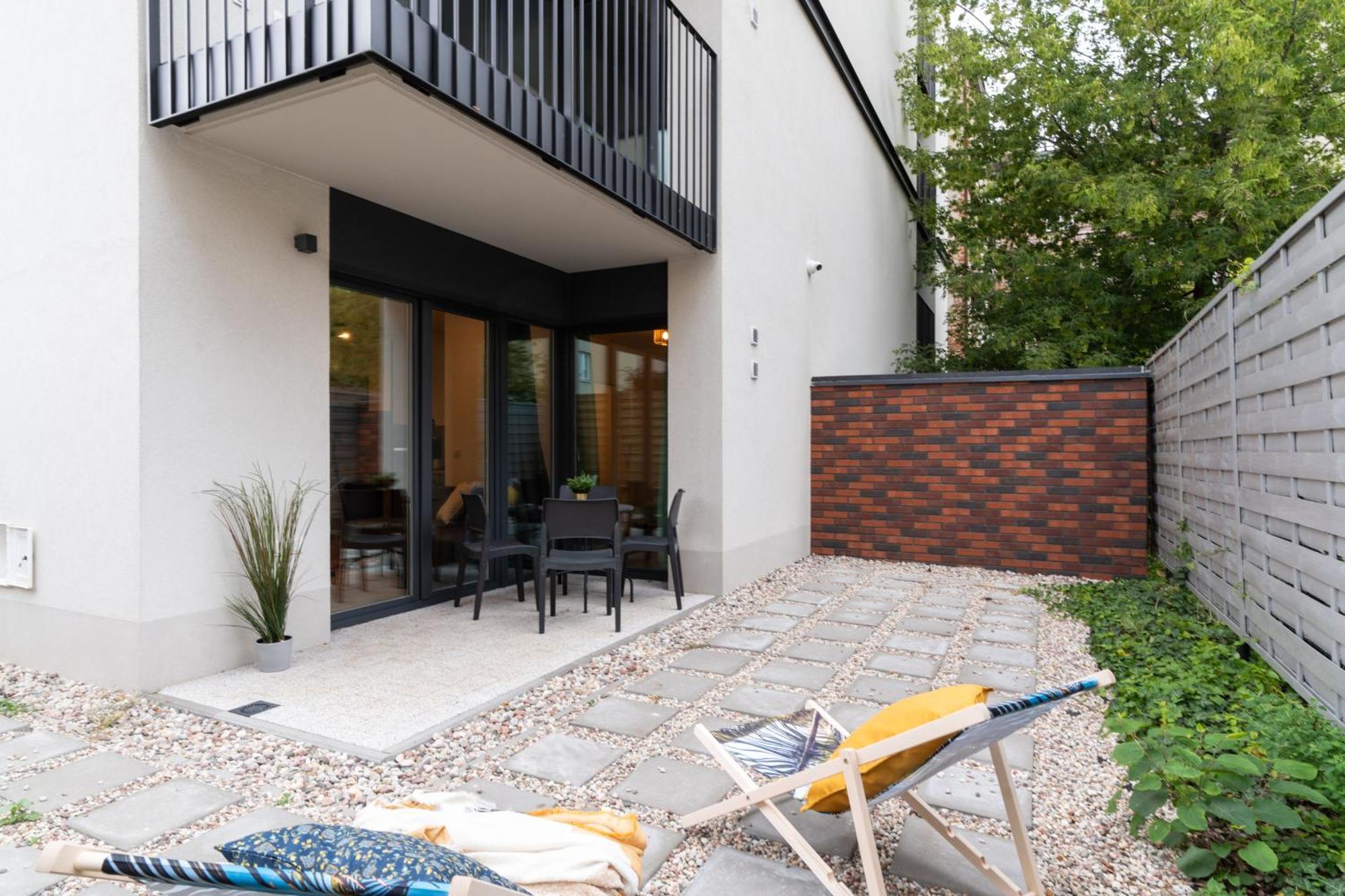 Lineburg Villa Apartments Varšava Exteriér fotografie